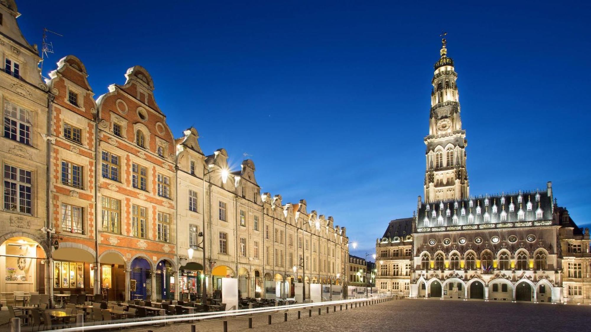 Le Heros - Central - Familial - Spacieux - Parking Public Proche 아라스 외부 사진